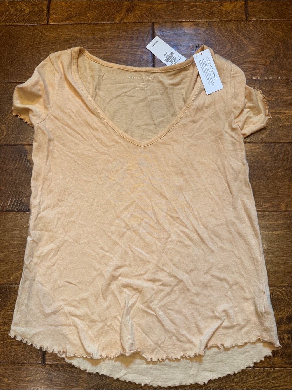 American Eagle Outfitters V-Neck Short Sleeve Tee